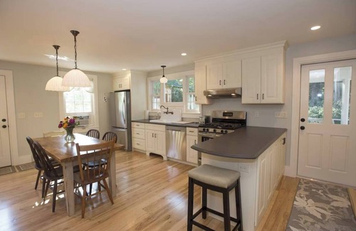 Town of Ledyard Apartment | Luxurious Village Town House in the Heart of Aurora New York