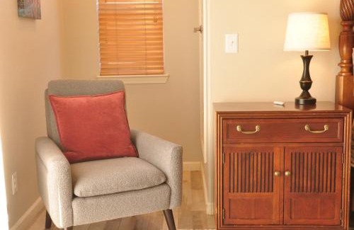 Shenandoah Valley House | Luxurious Wine Country Suite with Vineyard Views