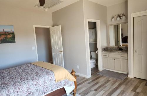 Shenandoah Valley House | Luxurious Wine Country Suite with Vineyard Views