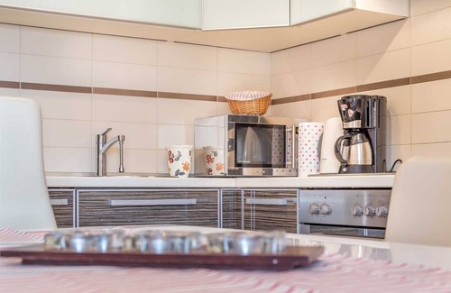 Baska Apartment | Luxuriously furnished apartment with a terrace - sea view