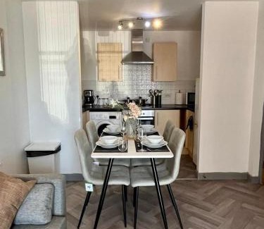 Theatreland Birmingham Apartment | Luxury 02 Academy City Centre 2 Bed Apartment Mailbox Bullring Leisure & Families