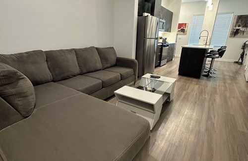 Irvine Business Complex Apartment | Luxury 1 bd Private Apartment