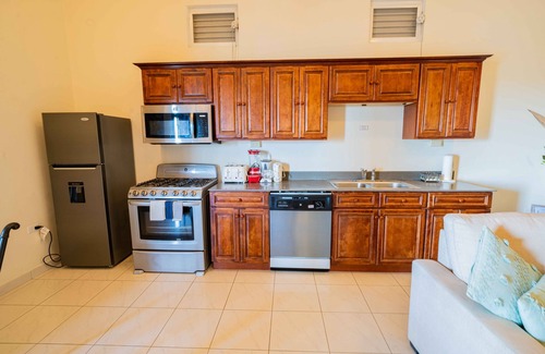 Belair House | Luxury 1 Bedroom at VILLA KIMON + AMAZING PATIO!
