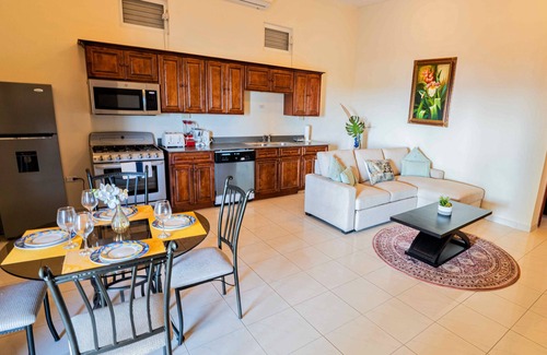 Belair House | Luxury 1 Bedroom at VILLA KIMON + AMAZING PATIO!