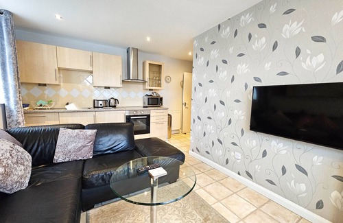 Bispham Apartment | Luxury 1 Bedroom Apartment with Side Sea View