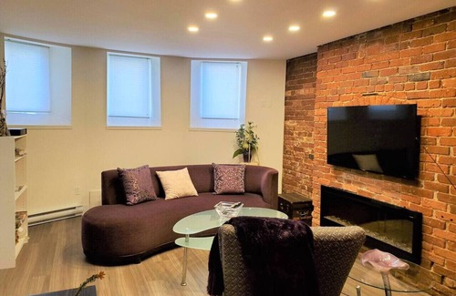 Downtown Halifax Apartment | Luxury 1 bedroom apartment - Newly Renovated