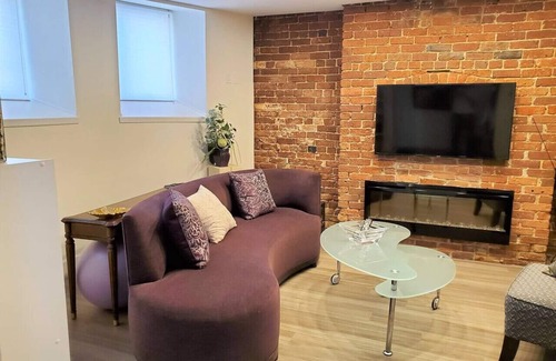 Downtown Halifax Apartment | Luxury 1 bedroom apartment - Newly Renovated