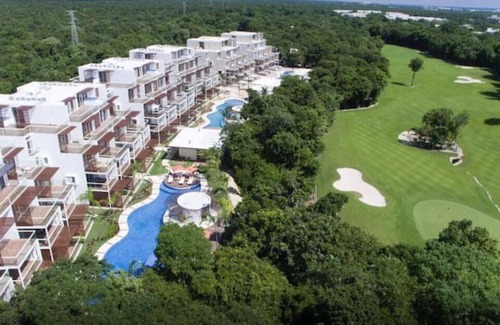 Akumal Condo | LUXURY 1 BEDROOM CONDO (Sleeps 4) 3rd floor POOL VEIW, 5 ⭐️ Bahia Principe/Golf