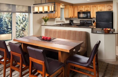 Avon Apartment | Luxury 1400sq 2BR/2Bath 8Peo Villa Sheraton Lakeside Terrace Beaver Creek & Vail