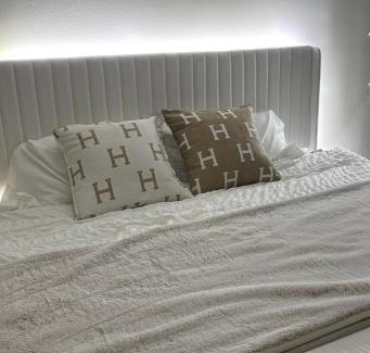 Alamitos Beach Apartment | Luxury 1BR Oceanic Getaway