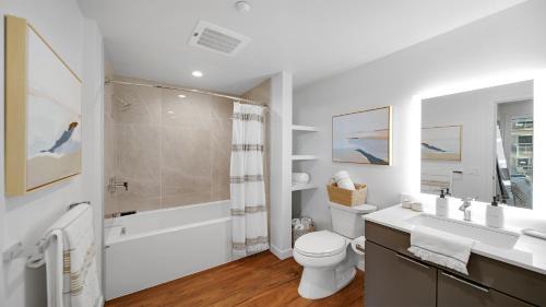 Alamitos Beach Apartment | Luxury 1BR Oceanic Getaway