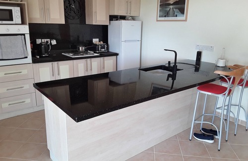 Bogaz Apartment | luxury 2 Bed Apart wet room and un suit 4 Pools free 20 meg Wifi sleeps 5