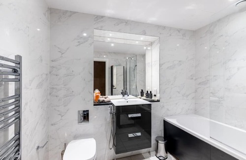 Sands End Apartment | Luxury 2 bed apartment, Chelsea.