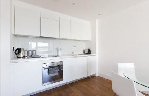 Finsbury Park Apartment | Luxury 2-Bed Flat parking and close to the tube