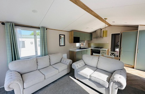 Widemouth Bay Cabin | Luxury 2-Bed Holiday Lodge near Bude & Widemouth