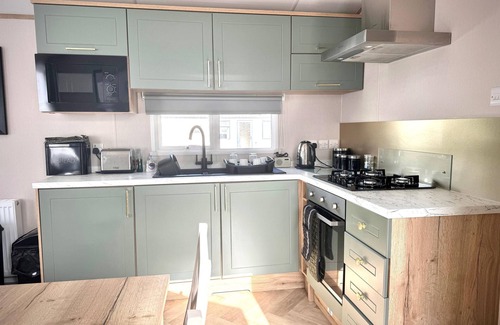 Widemouth Bay Cabin | Luxury 2-Bed Holiday Lodge near Bude & Widemouth