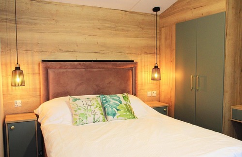 Widemouth Bay Cabin | Luxury 2-Bed Holiday Lodge near Bude & Widemouth