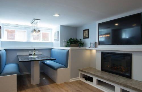 Brookland House | Luxury 2 bedroom apartment w/free parking