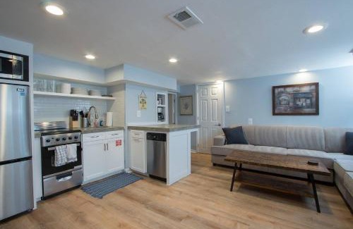 Brookland House | Luxury 2 bedroom apartment w/free parking