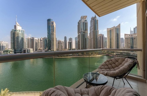 Dubai Marina Apartment | Luxury 2 Bedroom Apartment @ Dubai Marina