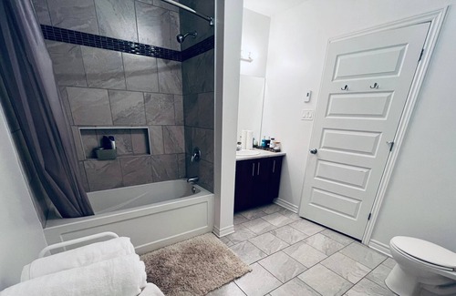 Aylmer Apartment | Luxury 2 bedroom apartment