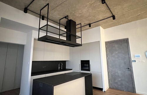 Dasoupolis Apartment | Luxury 2 bedroom penthouse near the city center! Pet-friendly!