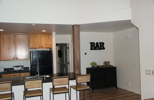 Mammoth Lakes Condo | Luxury 2 Bedroom, 2 Bath Condo - Perfect for a Fun Filled Family Get Away!