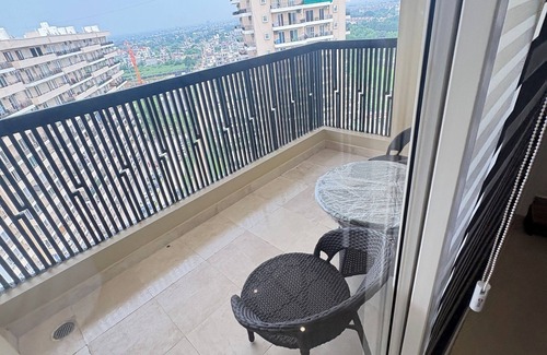 Kharar Apartment | Luxury 2 Room with Majestic Sunset and Kasauli view