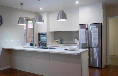 Caringbah South House | Luxury 2 story home in Yowie Bay. Close to Sydney CBD & Cronulla Beach