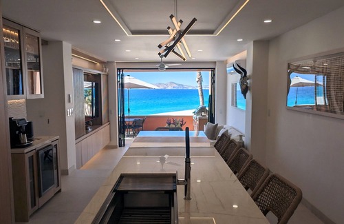 San Jose del Cabo Condo | Luxury 2BR Beachfront Condo with Incredible Ocean Views at Zoetry Casa Del Mar.