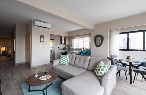 Downtown Santo Domingo Condo | LUXURY 2br | POOL *GYM. | PIANTINI-YellowKey