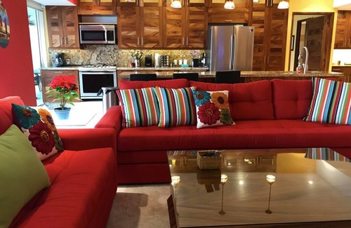Ixtapa Condo | Luxury 3 Bed + Maids/4 Bath Bay View Grand Residencial ixtapa