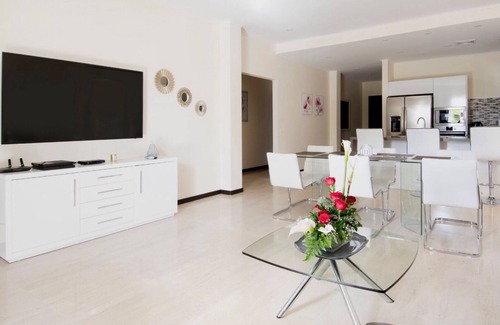Oranjestad-West Condo | Luxury 3 Bedroom Condo at LeVent Condominiums, Eagle Beach