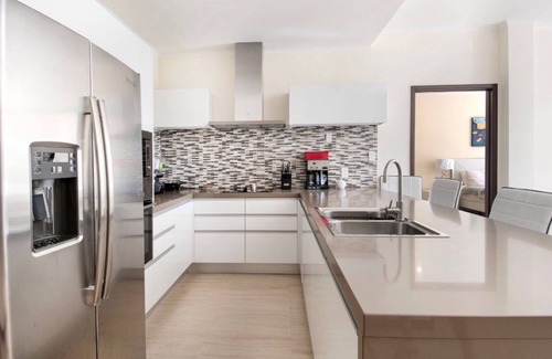 Oranjestad-West Condo | Luxury 3 Bedroom Condo at LeVent Condominiums, Eagle Beach