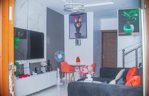 Ajah Apartment | Luxury 3-bedroom apartment with PS5 for ultimate comfort!