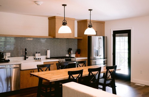 Midway Cottage | Luxury 3 Bedroom Family Cottage - Perfect retreat in Midway, Utah.