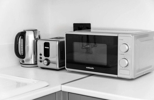 Wolverhampton Apartment | Luxury 3 Bedroom Apartment - Free Netflix - Wolverhampton Centre
