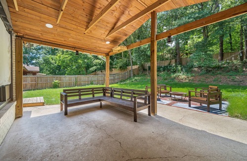 Crestwood South House | Luxury 3 bedroom home with beautiful patio