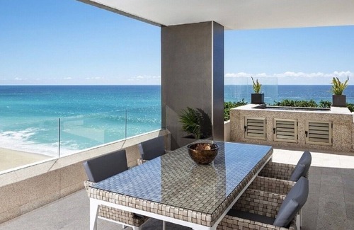 El Tezal Condo | LUXURY 3-bedroom oceanfront condo in gorgeous Cabo San Lucas