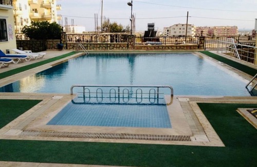 Efeler Apartment | Luxury 3 double bedroom 3 bathroom duplex with pool views and sea views