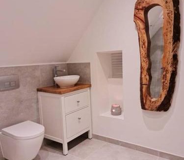 Burrow House | Luxury 300yr old Irish thatch cottage close to sea