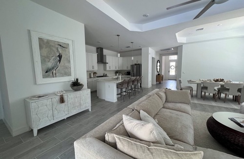 Biggar House | Luxury 3BR +Den 3BA heated Pool with Spa Home in Vista Wild Blue!
