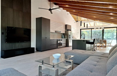 Tambor Villa | Luxury 4 Bedroom Costa Rica Oasis w/Private Pool, Steps to Beach, 24/7 Security
