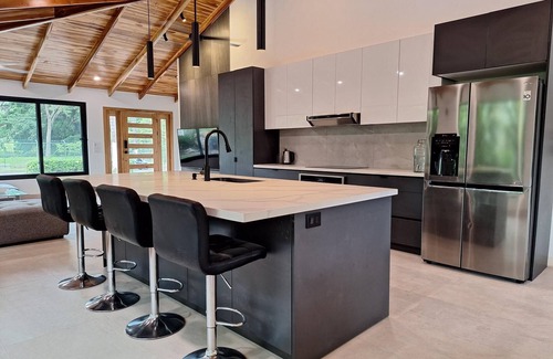 Tambor Villa | Luxury 4 Bedroom Costa Rica Oasis w/Private Pool, Steps to Beach, 24/7 Security