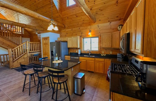 The Galena Territory House | Luxury 4 br Galena Territory rental home with hot tub and game room.