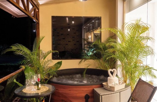 El Tanque Apartment | Luxury 4 people suite near La Fortuna with Jacuzzi