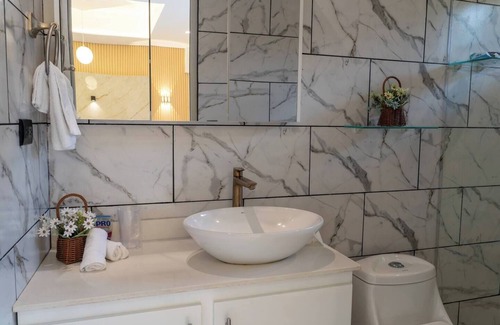 El Tanque Apartment | Luxury 4 people suite near La Fortuna with Jacuzzi