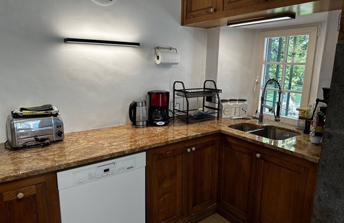 Lacroix-Barrez House | ​Luxury (4 Star) Manor House in the heart of rural Aveyron