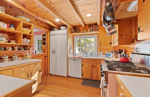 Stanford House | Luxury 4BR Retreat | Palo Alto Nr Stanford & Tech