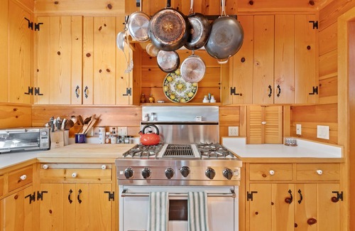 Stanford House | Luxury 4BR Retreat | Palo Alto Nr Stanford & Tech